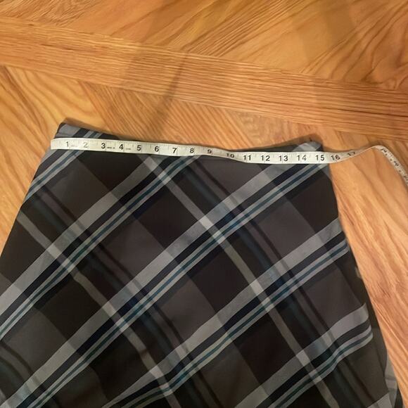 Croft & Barrow Plaid a line midi Skirt size 8 stretch - Picture 6 of 6
